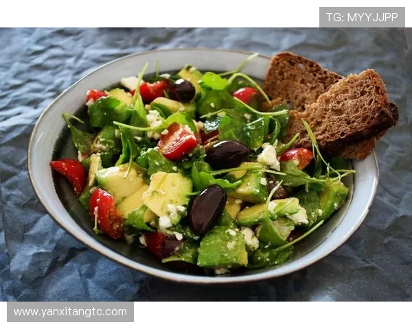 打造健康体魄,全面提升力量与耐力的健身计划及饮食建议 打造健康体魄,全面提升力量与耐力的健身计划及饮食建议